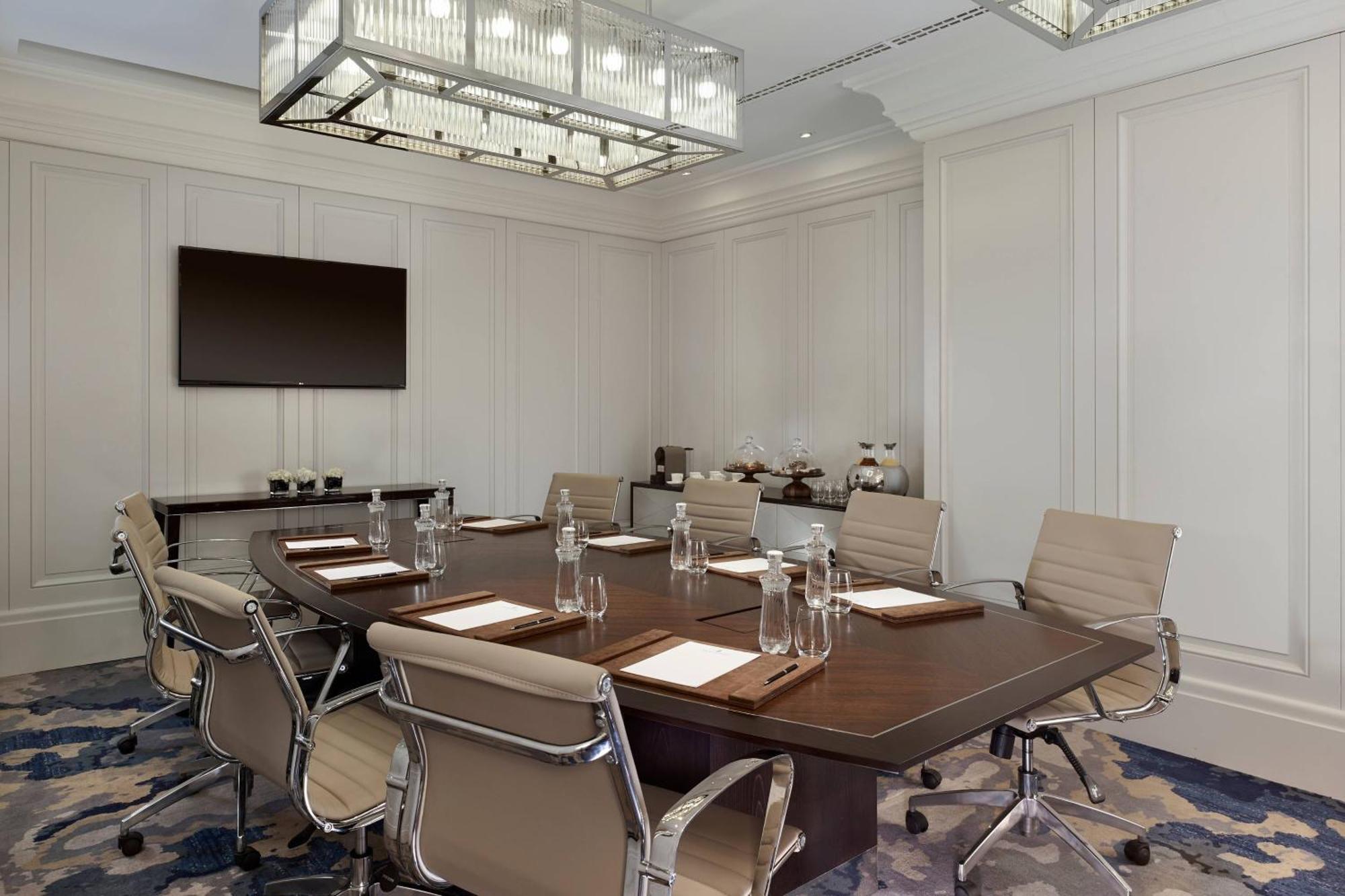 Al Habtoor Palace Budapest, Preferred & 5* בודפשט